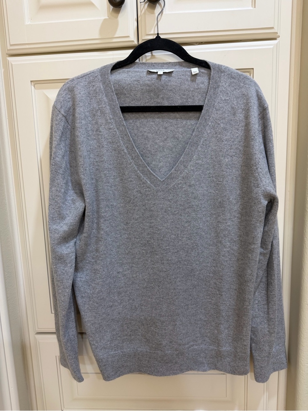 Vince Heather Steel Cashmere Weekend V-Neck Sweater